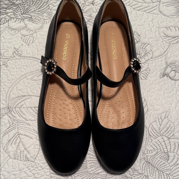 Shoes - Viapipa Black Mary Jane Flats